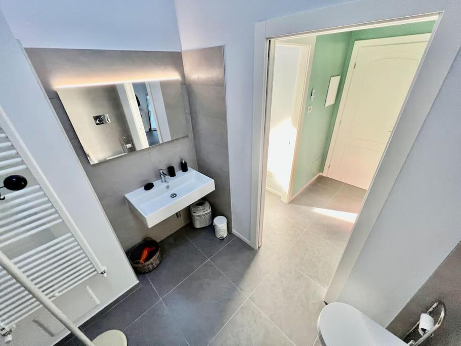 דירות קזאלה מונפראטו Prestigioso Attico A Passo Duomo By Revenue House מראה חיצוני תמונה